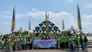 Kuliah Lapangan BPI FDK UIN Walisongo Mengunjungi Lembang Bandung dan UIN Sunan Gunung Djati Bandung