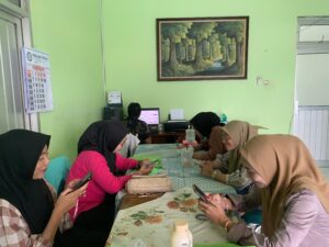 Pembuatan Konten Edukasi Hak-Hak Anak oleh Mahasiswa UIN Walisongo Semarang di Rumpin Bangjo