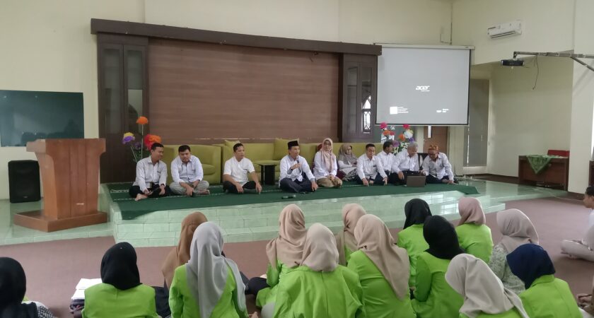 Mempersiapkan Mahasiswa KKN Misi Khusus Papua, FDK UIN Walisongo Adakan Pembekalan