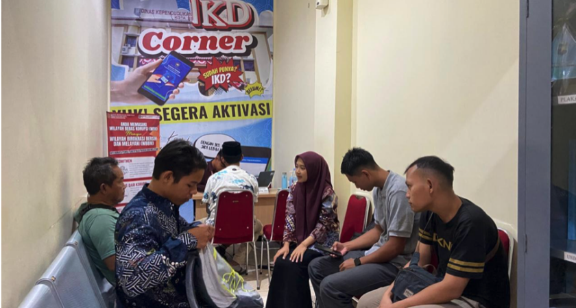 Mahasiswa PPP BPI Berikan Penyuluhan Aktivasi dan Kegunaan IKD di Disdukcapil