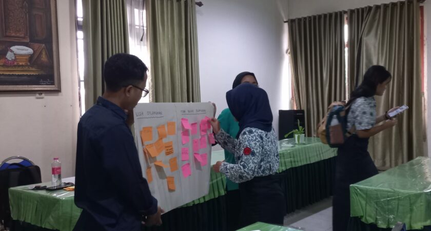 Mahasiswa PPP BPI UIN Walisongo Dukung Pilar PKBI dalam Edukasi Teknik Konselor Sebaya di SMPN 2 Semarang