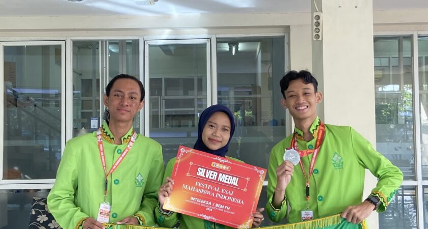 TIM PENA WALISONGO RAIH MEDALI SILVER PADA FESTIVAL ESAI MAHASISWA INDONESIA (FEMI) 2026