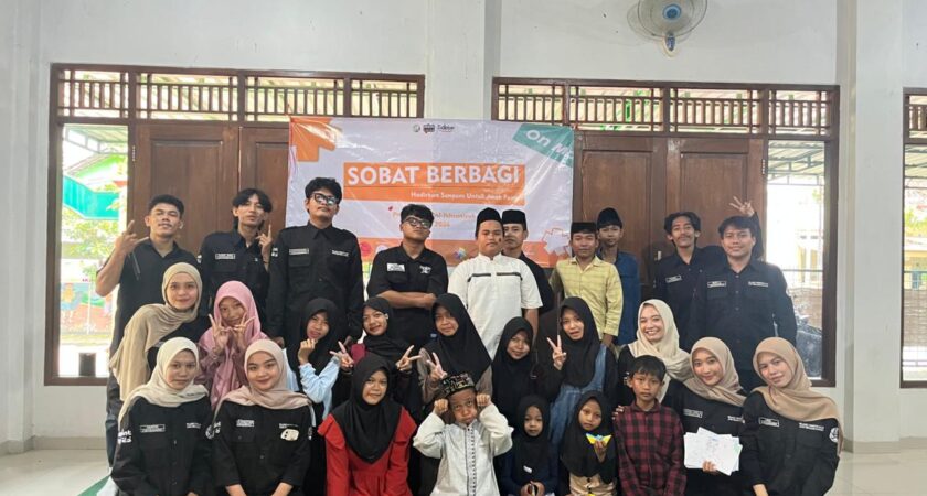 Belajar Event Management Lewat Aksi Nyata, Mahasiswa KPI UIN Walisongo Berbagi Kebahagiaan di Panti Asuhan