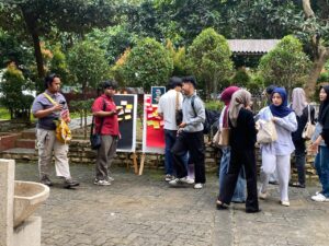 Mahasiswa Manajemen Dakwah Hadirkan “Papan Catatan Kebaikan Tanpa Nama”, Bangun Budaya Saling Menguatkan di Kampus