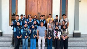 Kolaborasi KKN UIN Walisongo dan UNS: Mahasiswa Gelar Rapat Koordinasi Bersama Pemdes Karangrowo