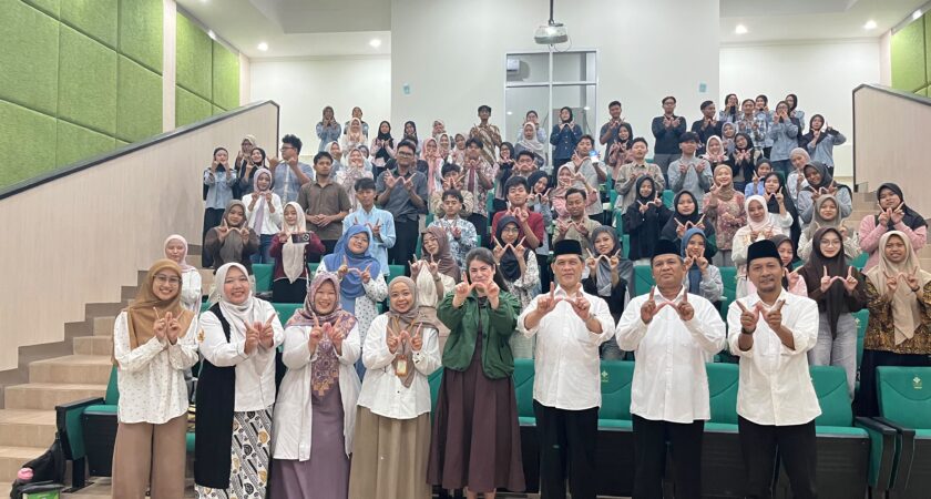 Belajar dari Berlin, International Guest Lecture FDK UIN Walisongo Bedah Kampanye “Einer von uns” untuk Melawan Islamofobia