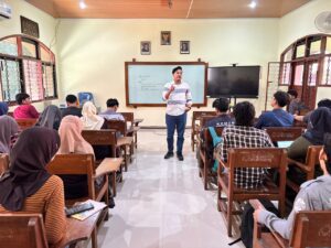 Kuliah Dosen Tamu Event Manajemen FDK UIN Walisongo Hadirkan Praktisi EO: Mahasiswa Pitching Proposal, Dibedah Langsung oleh Profesional